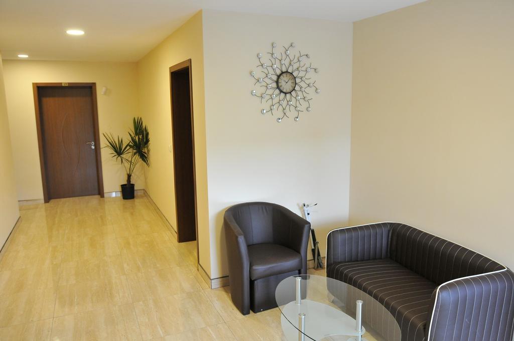 Diva Hotel Blagoewgrad Exterior foto