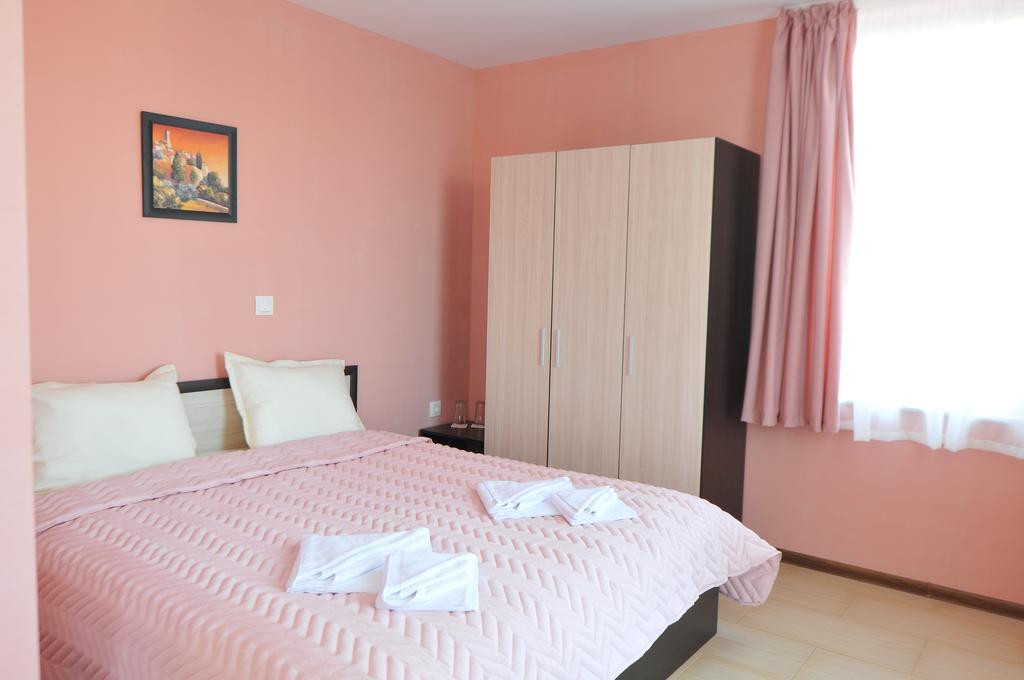 Diva Hotel Blagoewgrad Zimmer foto